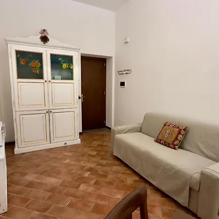 Centro Storico Sant'anna 아파트 *